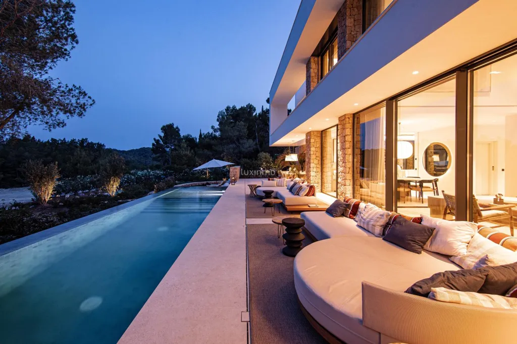 Pool - Detached Villa with Golf Course Views in Santa Eulalia