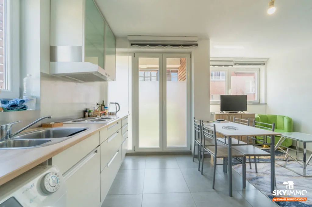 Cuisine - Maison Neuve avec Balcon et Garage à Serain