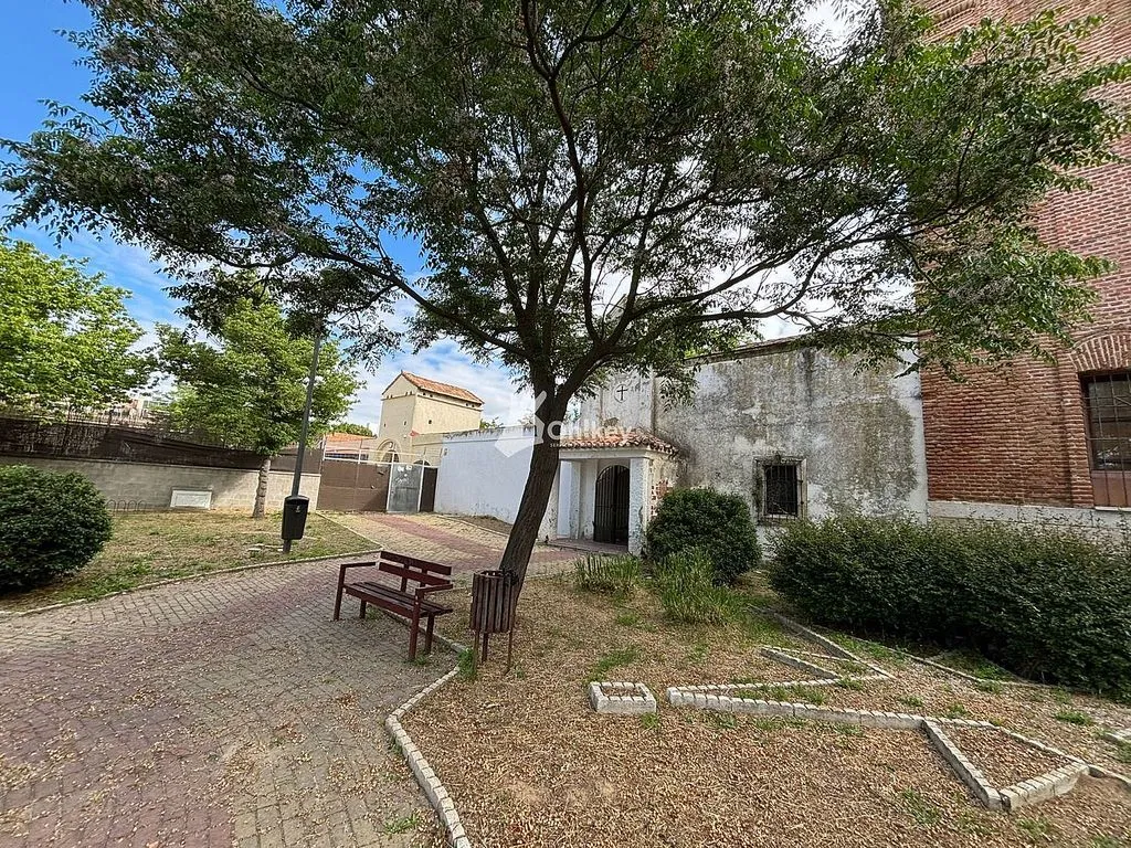 Jardin - Apartment with Pool in Perales del Río