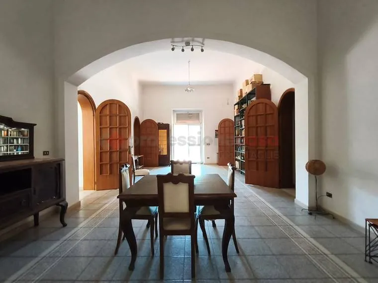 Salle à manger - Villa with Olive Grove in Grottaglie