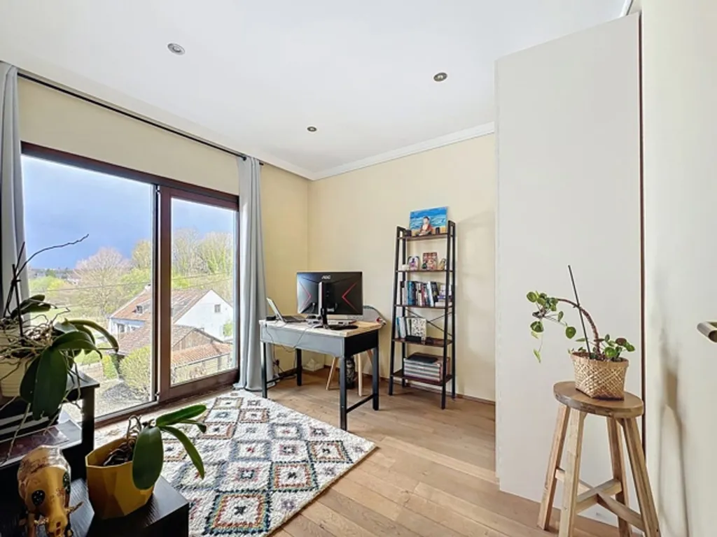 Kabinet - Renovated House with Garden in Genval