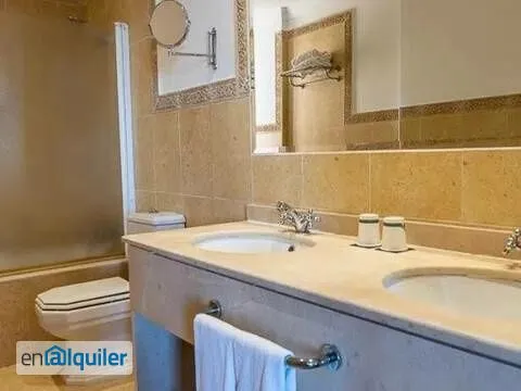 Salles de bain - Duplex with Sea View and Jacuzzi in Estepona
