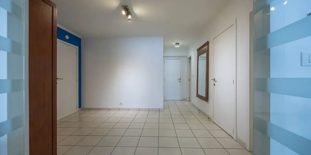 Hallway - Bright Apartment with Central Location in Ostend