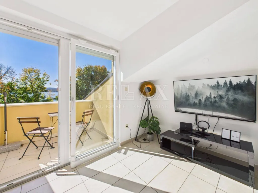 Terrass - Apartment with Sea View in Crikvenica Centre