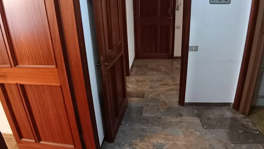 Hallway - 5-Room Apartment with Terraces in Empoli