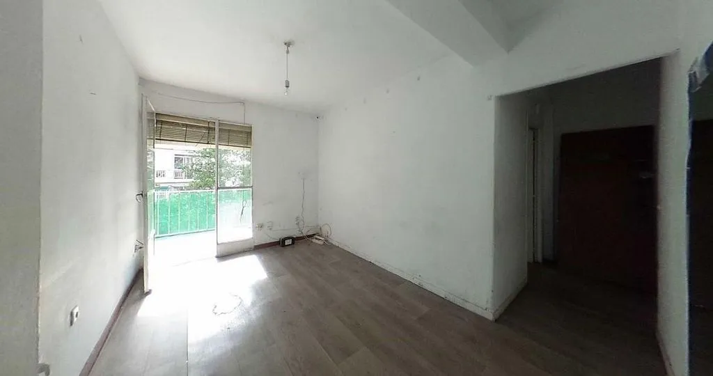 Rooms - Flat with Lift in Aluche, Madrid