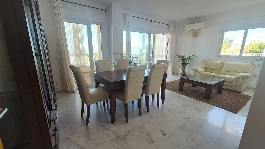 Söögituba - Seafront Apartment with Terrace in El Coll d'en Rabassa