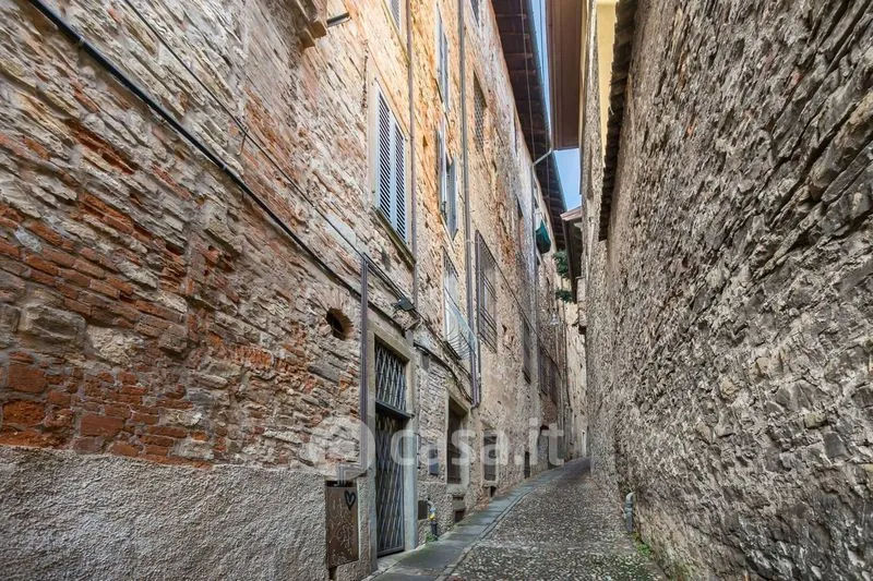 Garden - Furnished Flat with Balcony in Bergamo's Città Alta