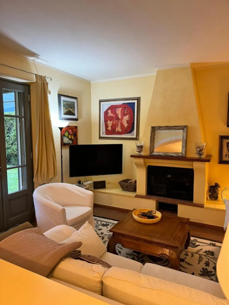 Elutuba - Villa with Garden in Forte Dei Marmi Centre