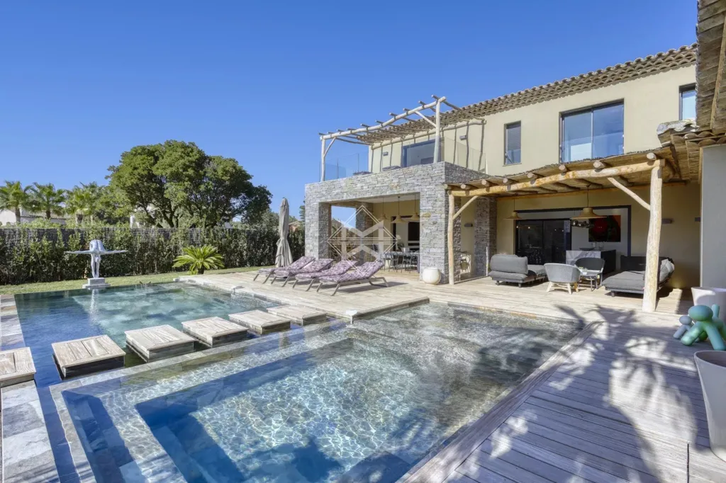 Piscina - Luxury Villa with Pool in Saint-Tropez