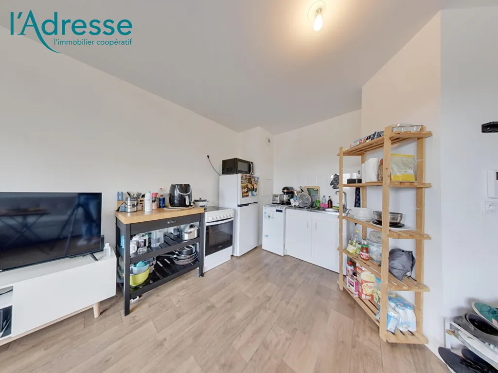 Cuisine - Appartement 2 Pièces avec Vue Dégagée à Noisy-le-Grand