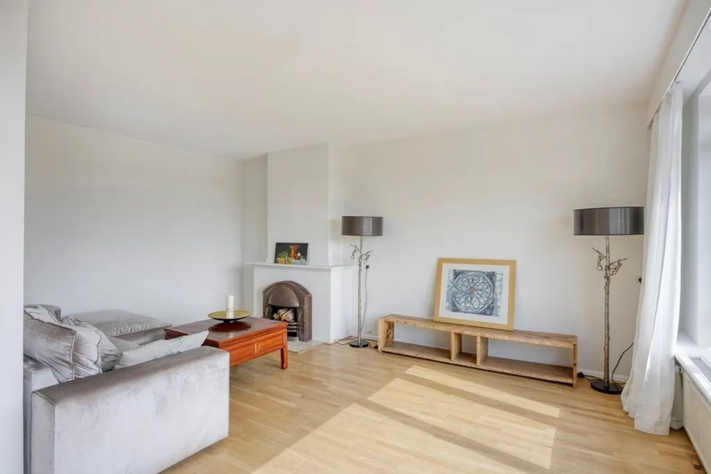 Elutuba - Bright Two-Bedroom Portiekflat in Benoordenhout