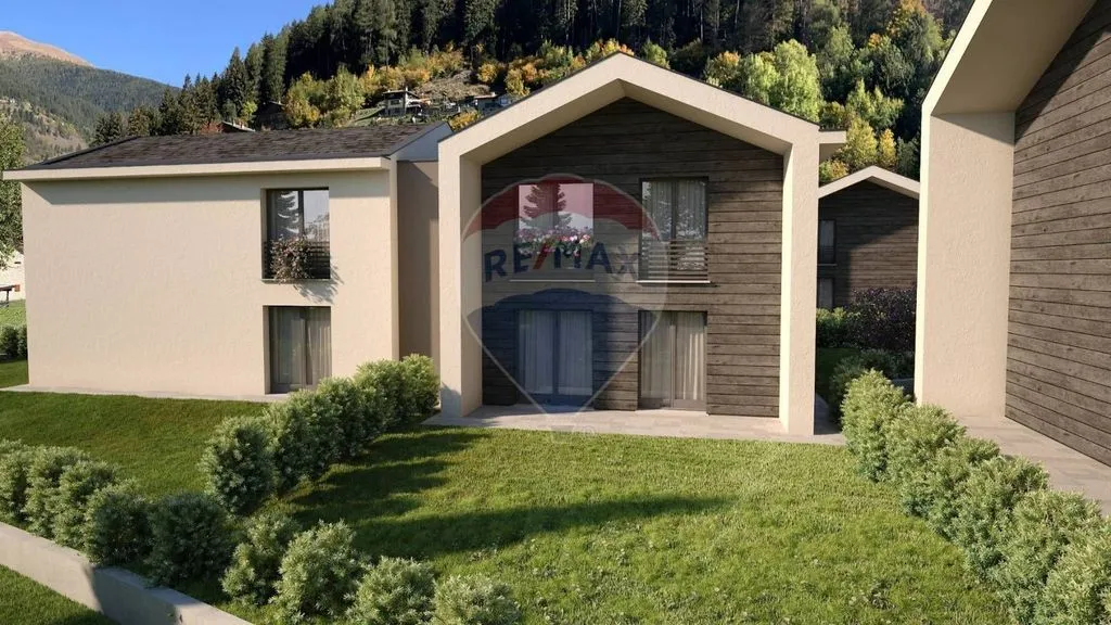 Välivaade - Luxury Flat with Private Garden in Temù