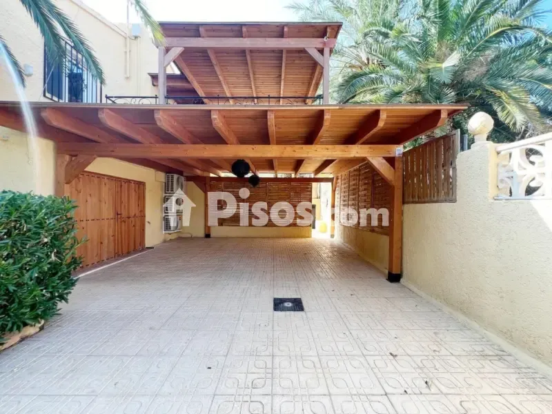 Extérieur - Maison 4 pièces à ES