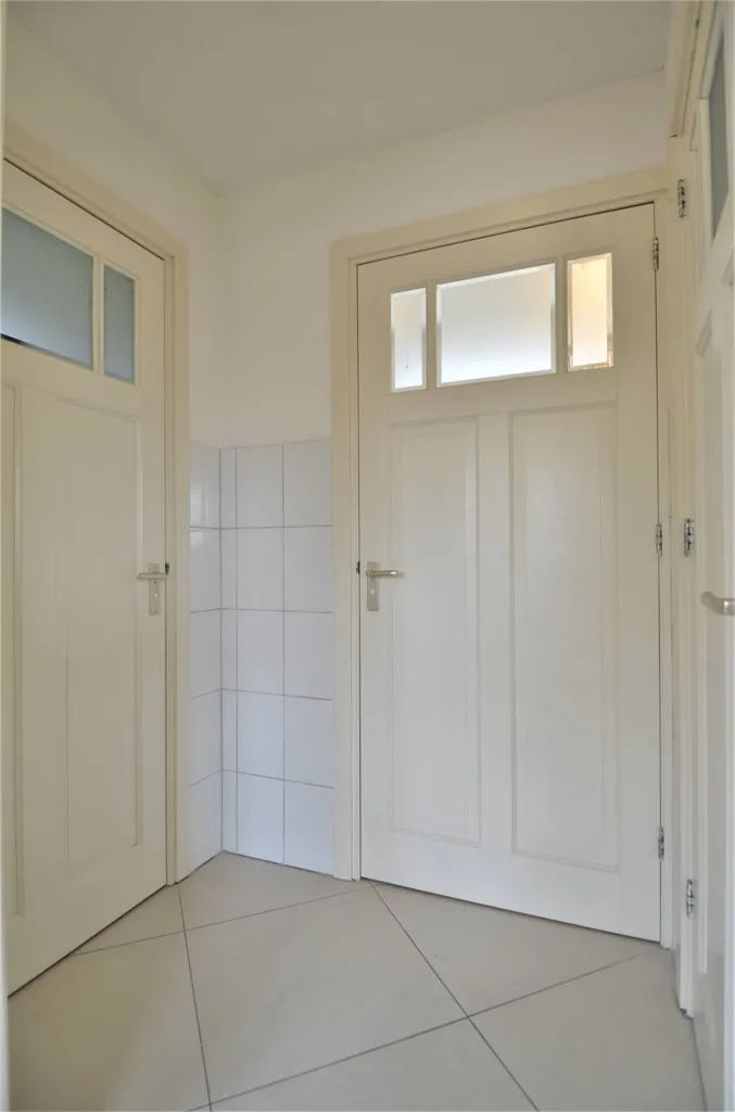 hallway_entrance