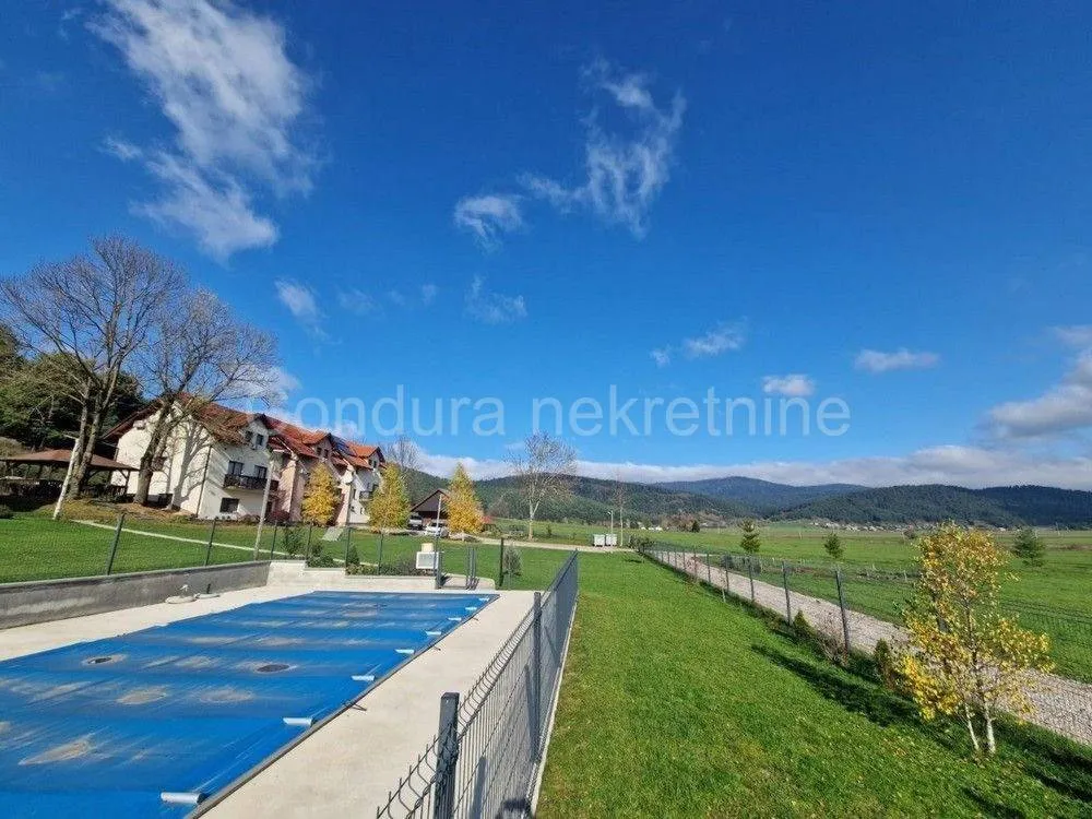 Jardin - Commercial-Residential Complex with Pool in Donji Babin Potok