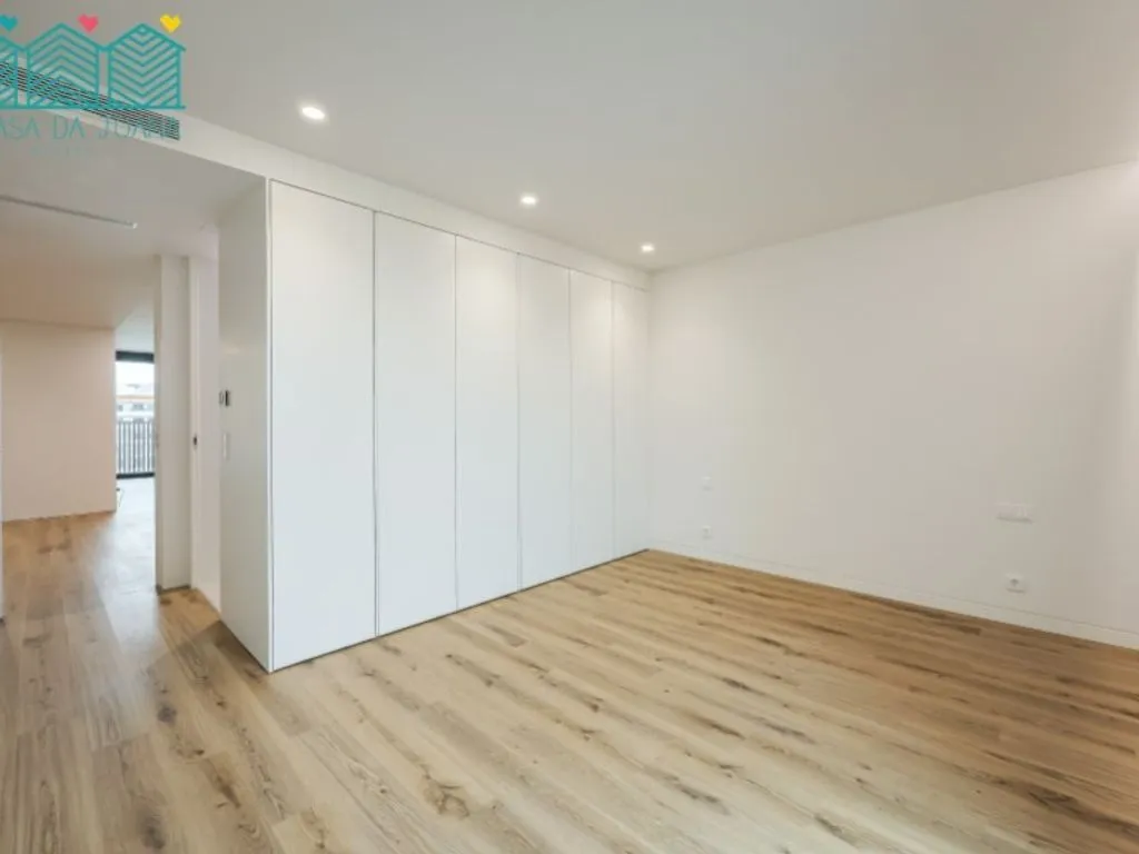 Chambres - Luxury 3-Bedroom Apartment in Aveiro