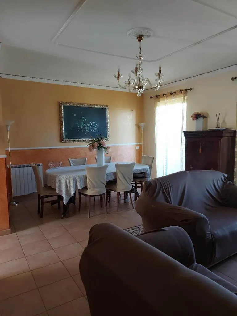 Salle à manger - Semi-detached Villa with Panoramic Views in Messina