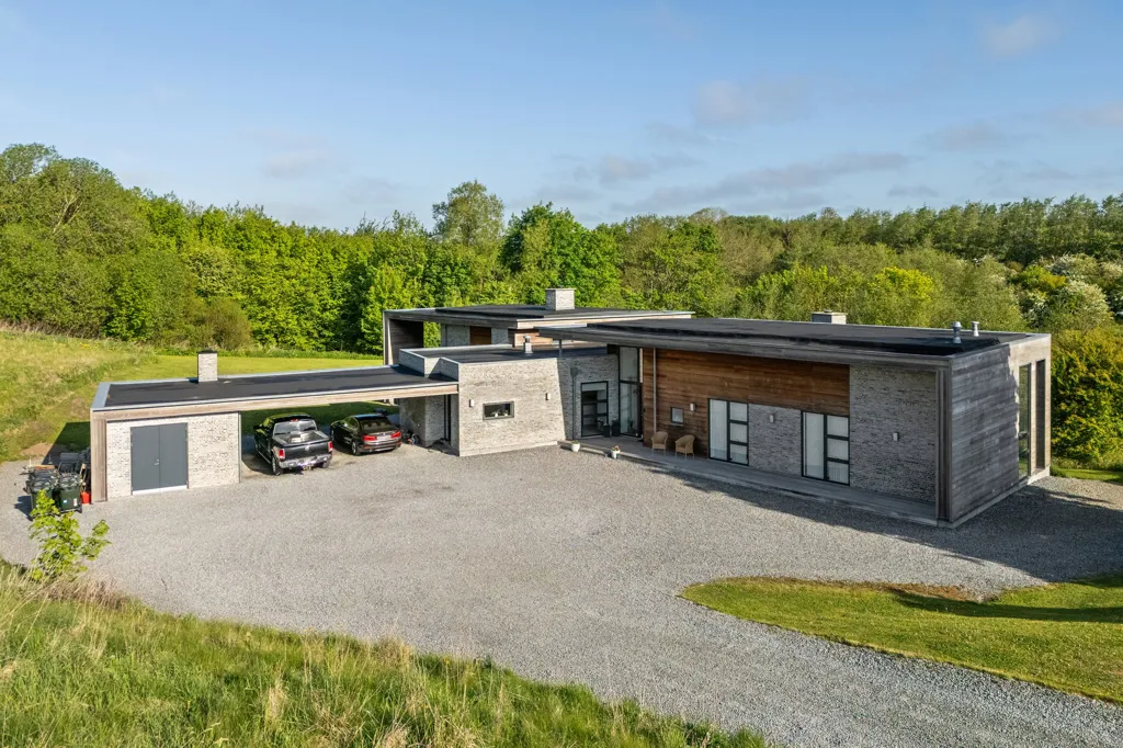 Extérieur - Modern House with Stringent Architecture in Stouby