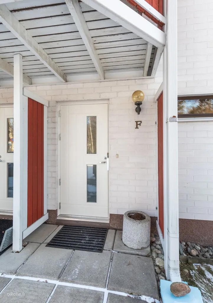 Esik - Terraced House with Balcony in Pyhätön, Heinola