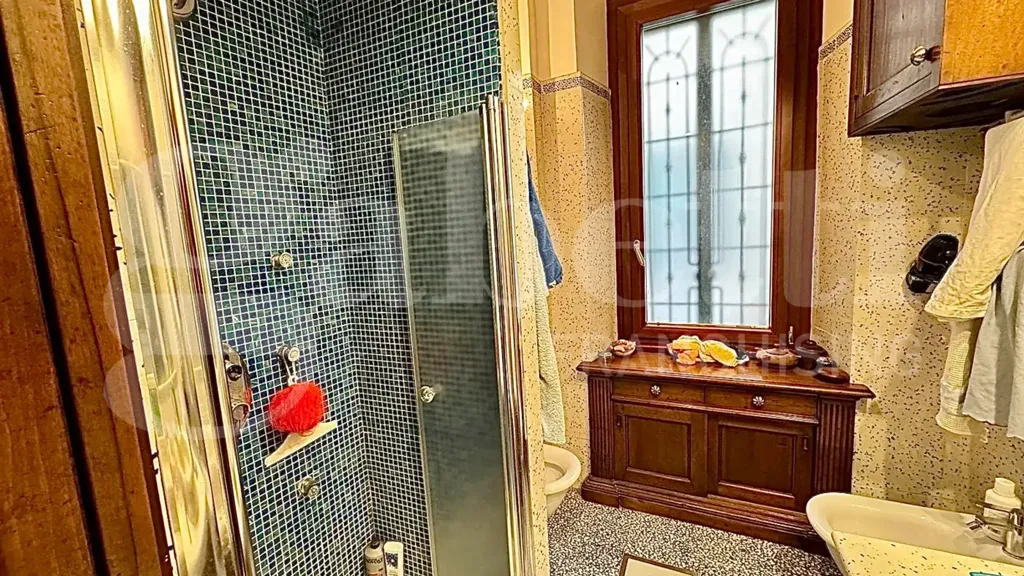 Salles de bain - 3-Bedroom Apartment with Parking in Rome
