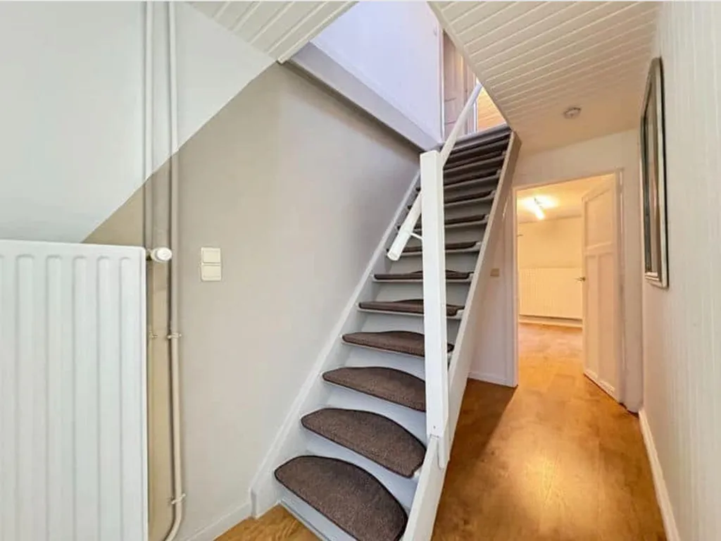 Toad - Duplex Apartment with Garden Potential in Herzele
