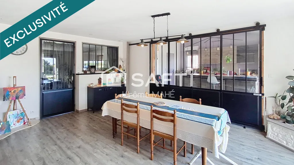 Dining Room - House with Pool in Mougon