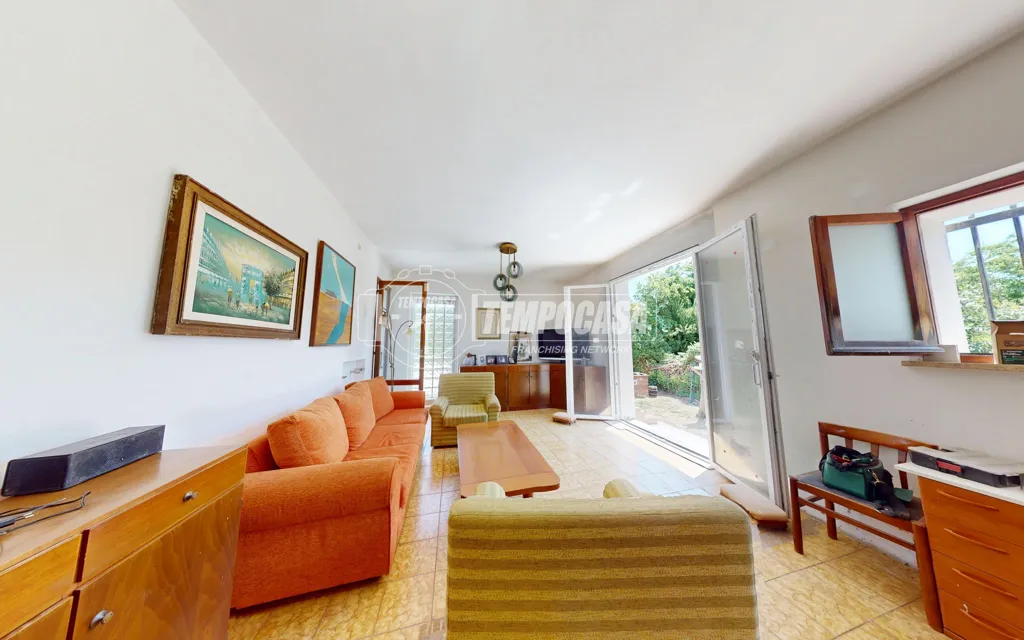 Séjour - Triplex Villa with Private Garden in Sassari