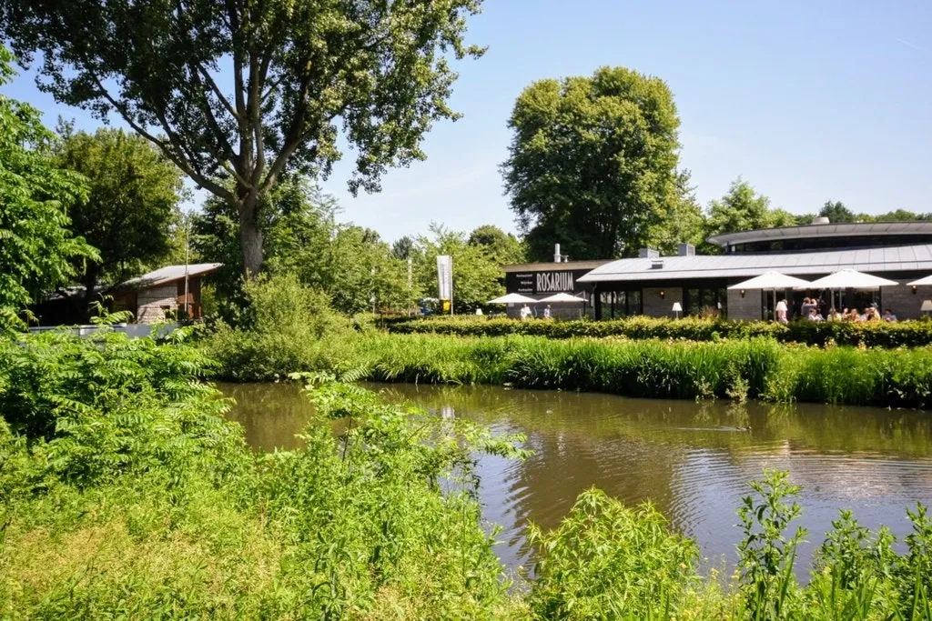 Aed - Galerijflat with Balcony in Quiet Green Area
