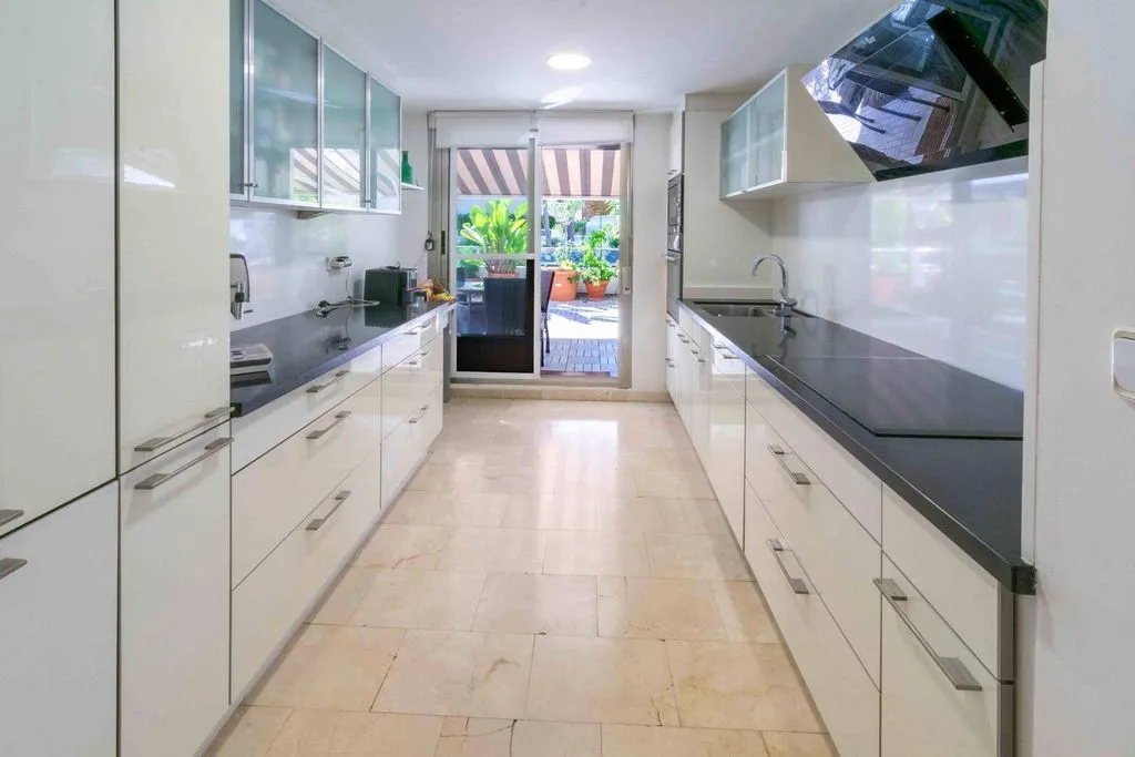 Köök - Luxury Apartment with Pool in l'Alfàs del Pi