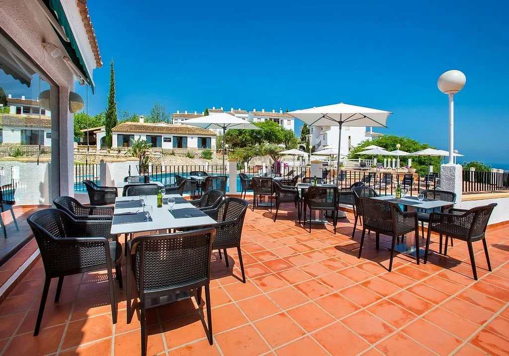 Terrass - Apartment with Pool and Terrace in Pego