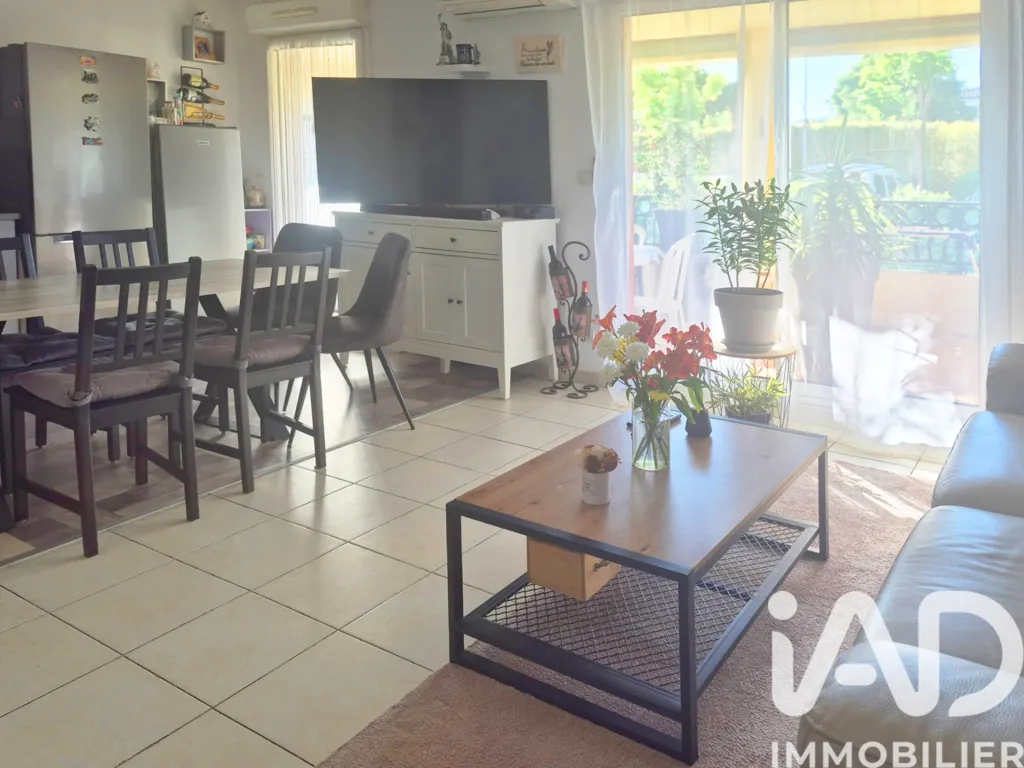 Söögituba - T2 Apartment with Terrace in La Ciotat