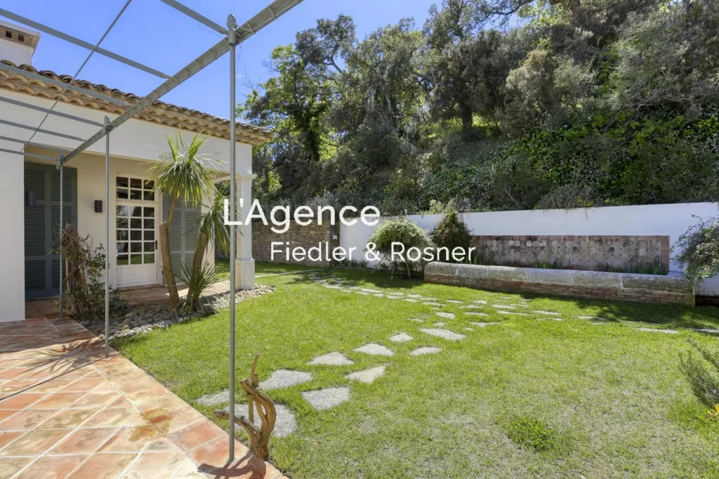 Jardin - Villa Rénovée avec Piscine Chauffée à Ramatuelle