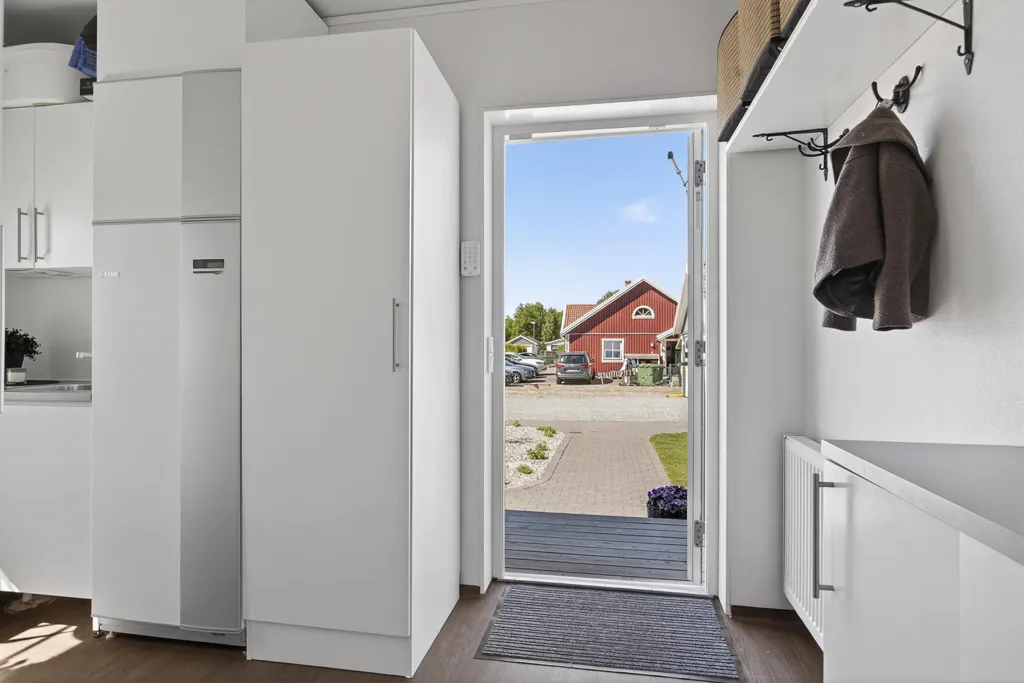 Esik - 5-Bedroom Villa with Double Garage in Saxnäs