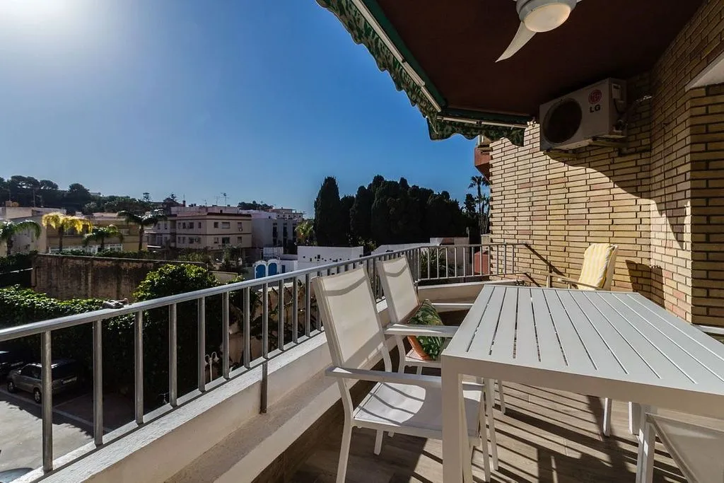 Rõdu - 2-Bed Flat with Pool on Avenida Europa, Almuñécar