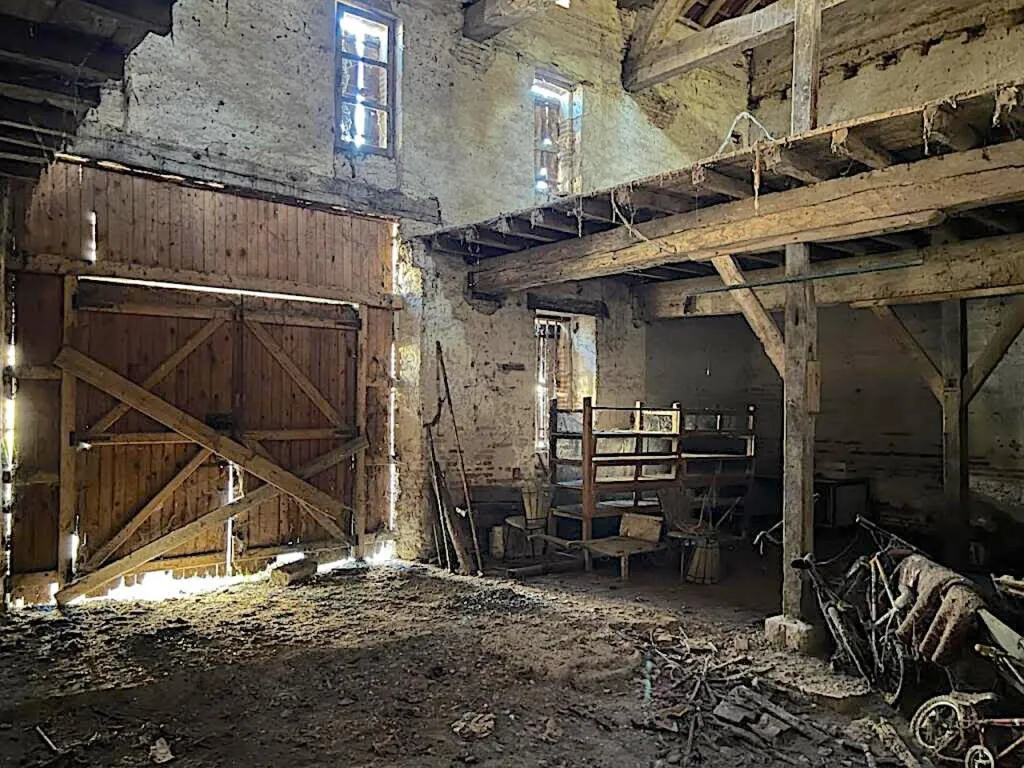 Pièces - Maison à Rénover avec Jardin à Golfech