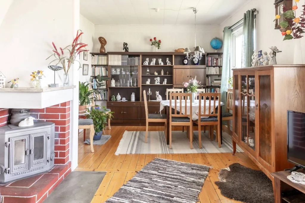 Dining Room - Villa with Sea and Bogeviken Views in Slite