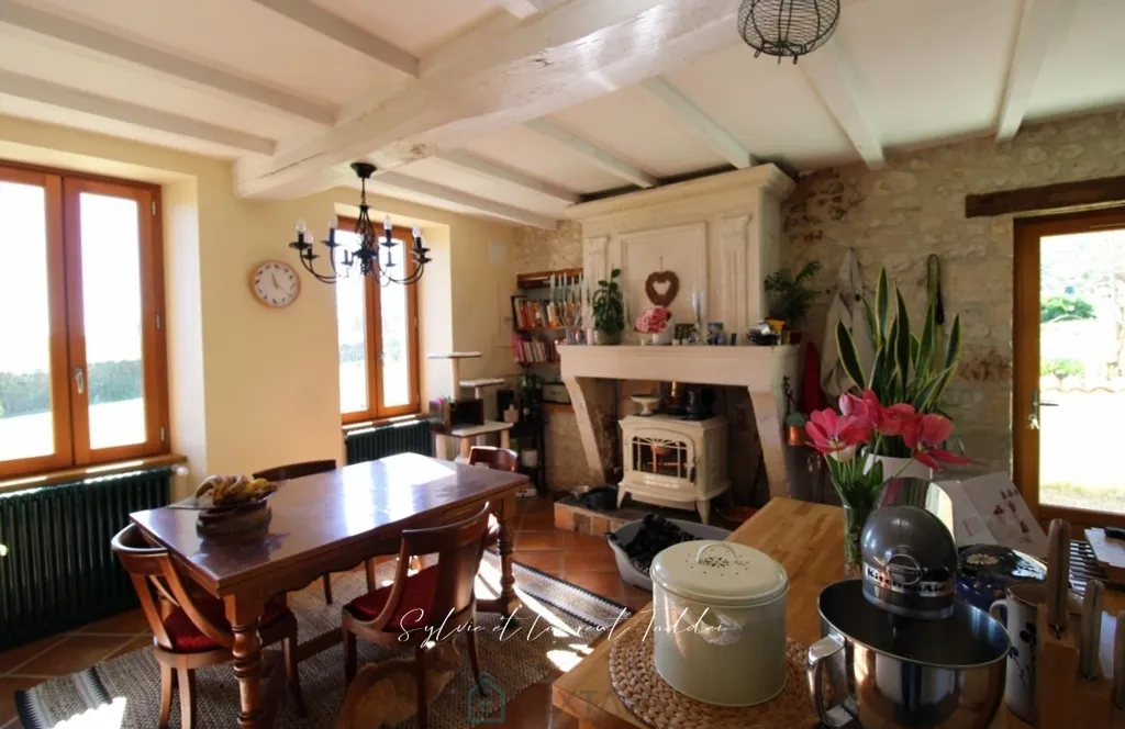 Dining Room - Stone House with Pool near Montendre