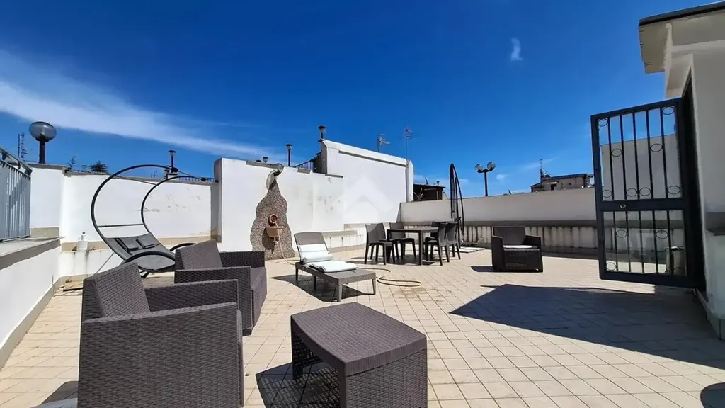 Terrace - Apartment with Terrace in Montesanto, Naples