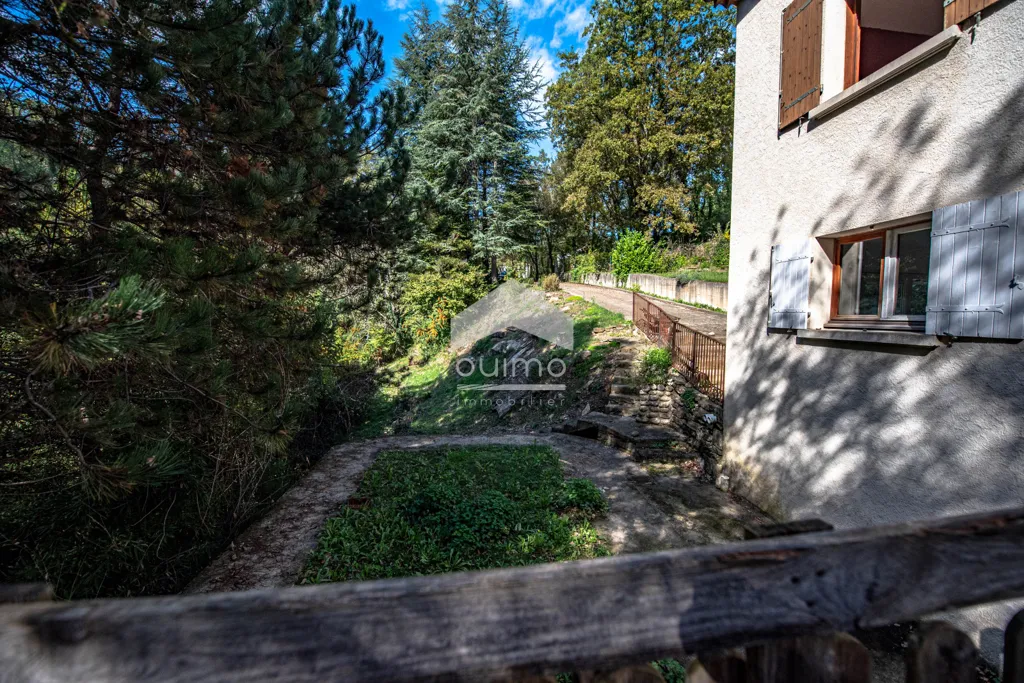 Välivaade - Spacious House with Garden in Vesseaux