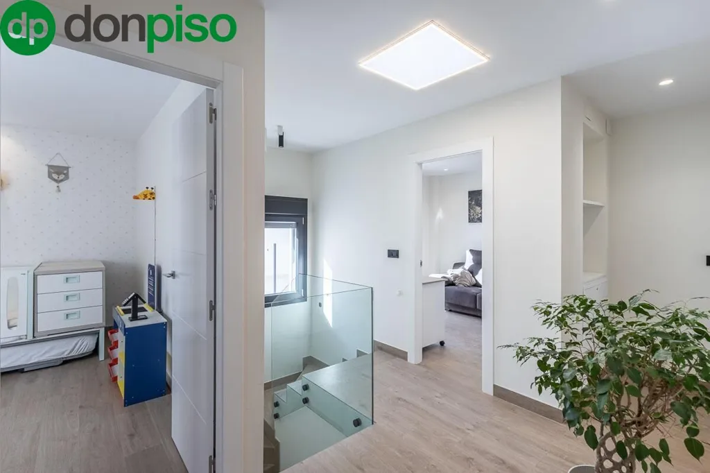 Ingresso - Modernised Semi-detached Chalet in Albolote
