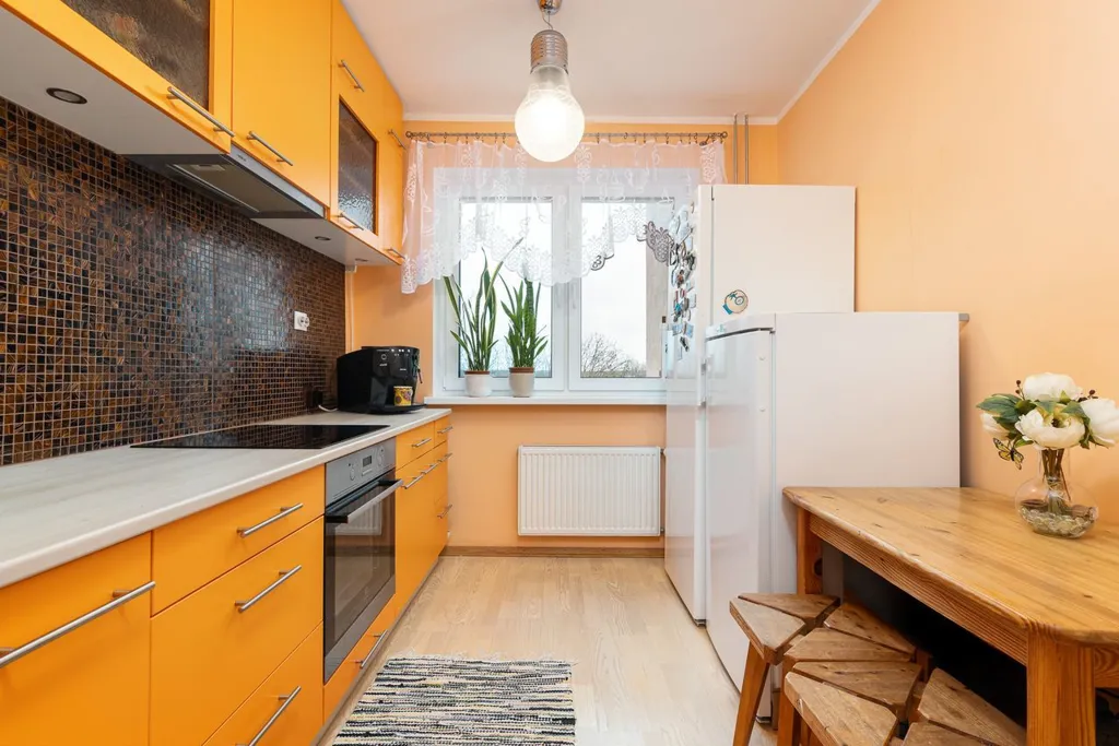 Cuisine - Panel Building Flat with Balcony in Seli