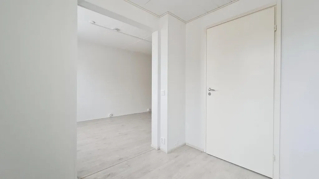 Esik - Fully Renovated Studio Flat with Balcony in Jyväskylä