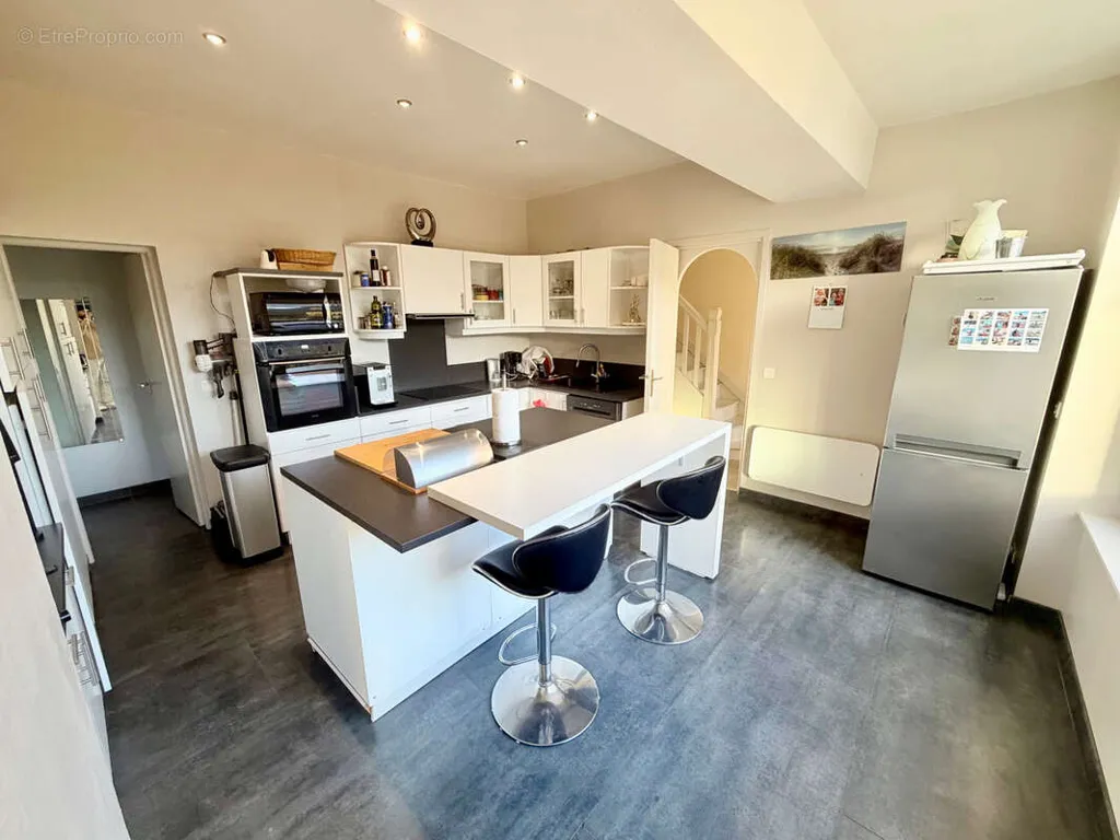Kitchen - 5-room house in Perros-Guirec