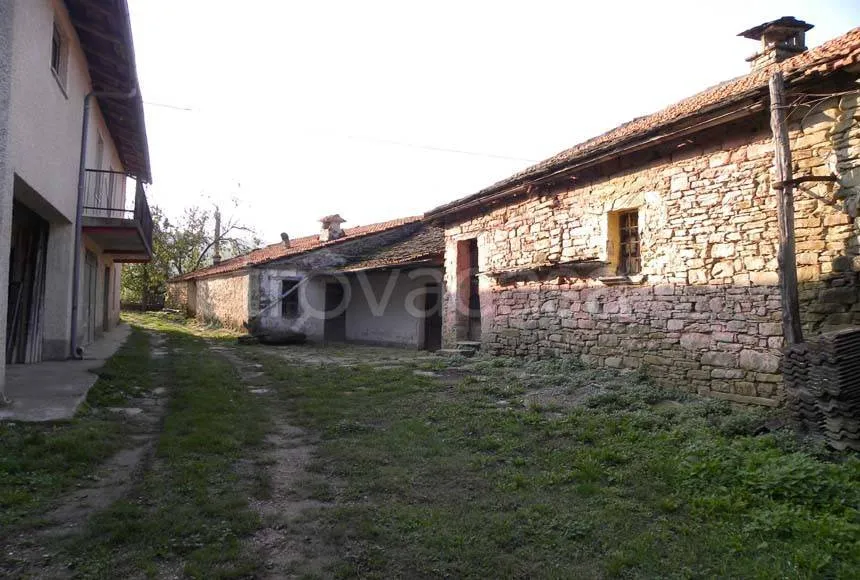 Välivaade - Traditional Langhe Rustico with Panoramic Terrace in Cortemilia