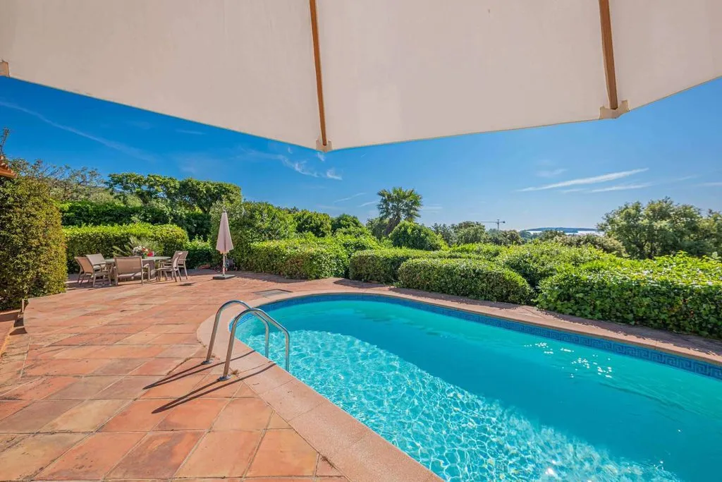 Piscine - Villa de Luxe avec Vue Mer à Grimaud