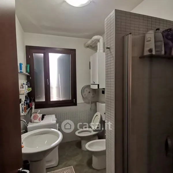 Salles de bain - Apartment with Balcony in Stienta