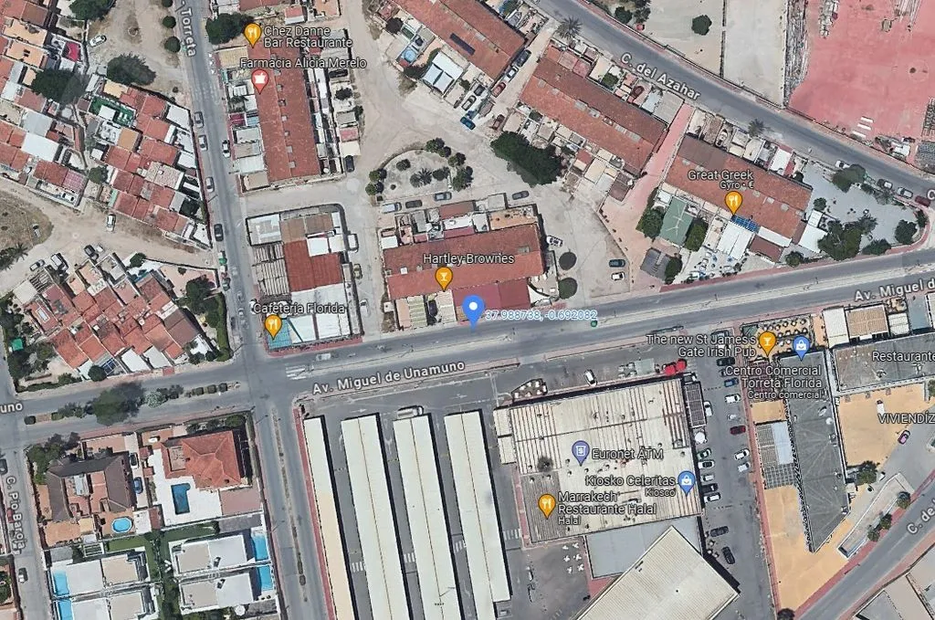 Restaurant with Apartments in Torrevieja