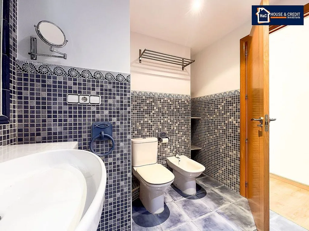 Vannitoad - 2-Bedroom Flat with A/C in Valderas