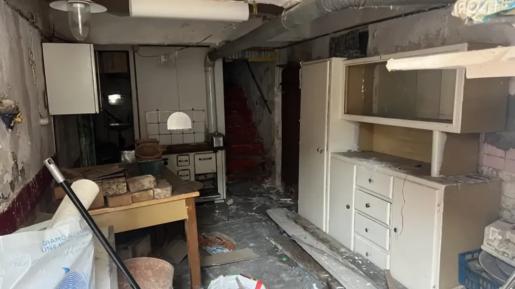 Buanderie - Historic Home for Renovation in Santarcangelo